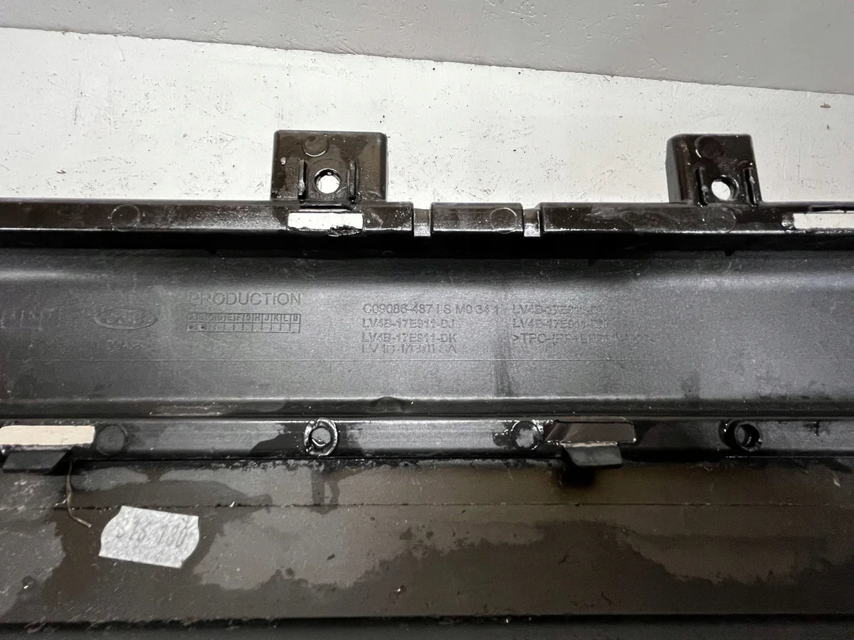 Spoiler Traseiro Ford Kuga Mk3 LV4B-17E911-DJ image 8