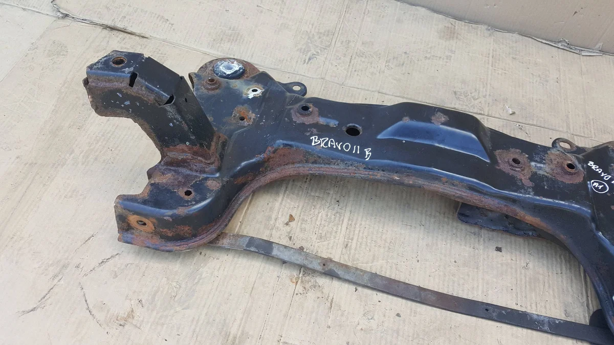 Fiat Bravo II Front Subframe Used AYC3358 image 7