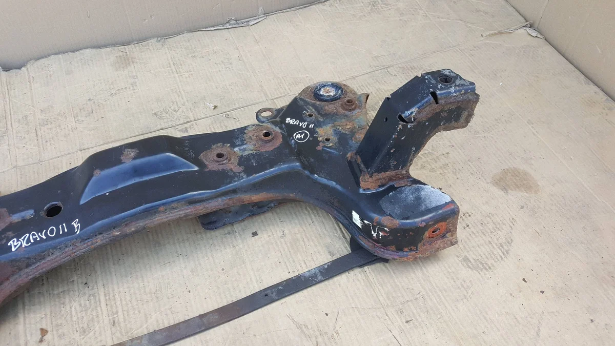 Fiat Bravo II Front Subframe Used AYC3358 image 8