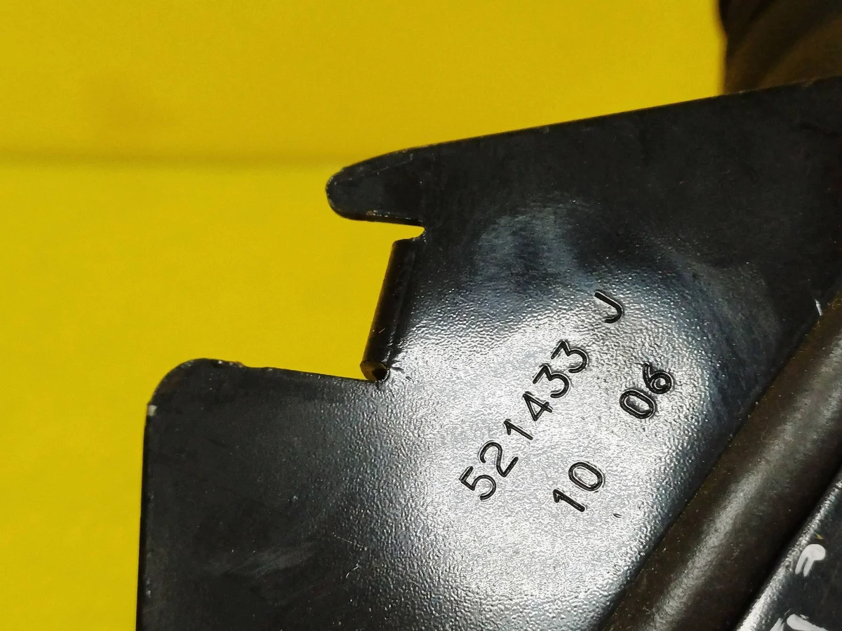 Steering Column U-Joint VW T5 Used image 3
