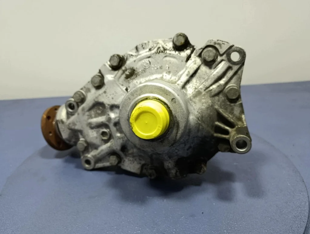 BMW M5 G30 F90 Framdiff 3.15 8635870 image 3