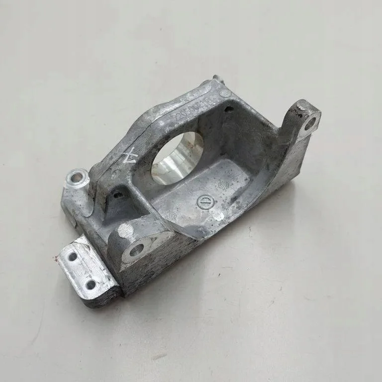 Supporto semiasse NISSAN 220506C113 usato image 3