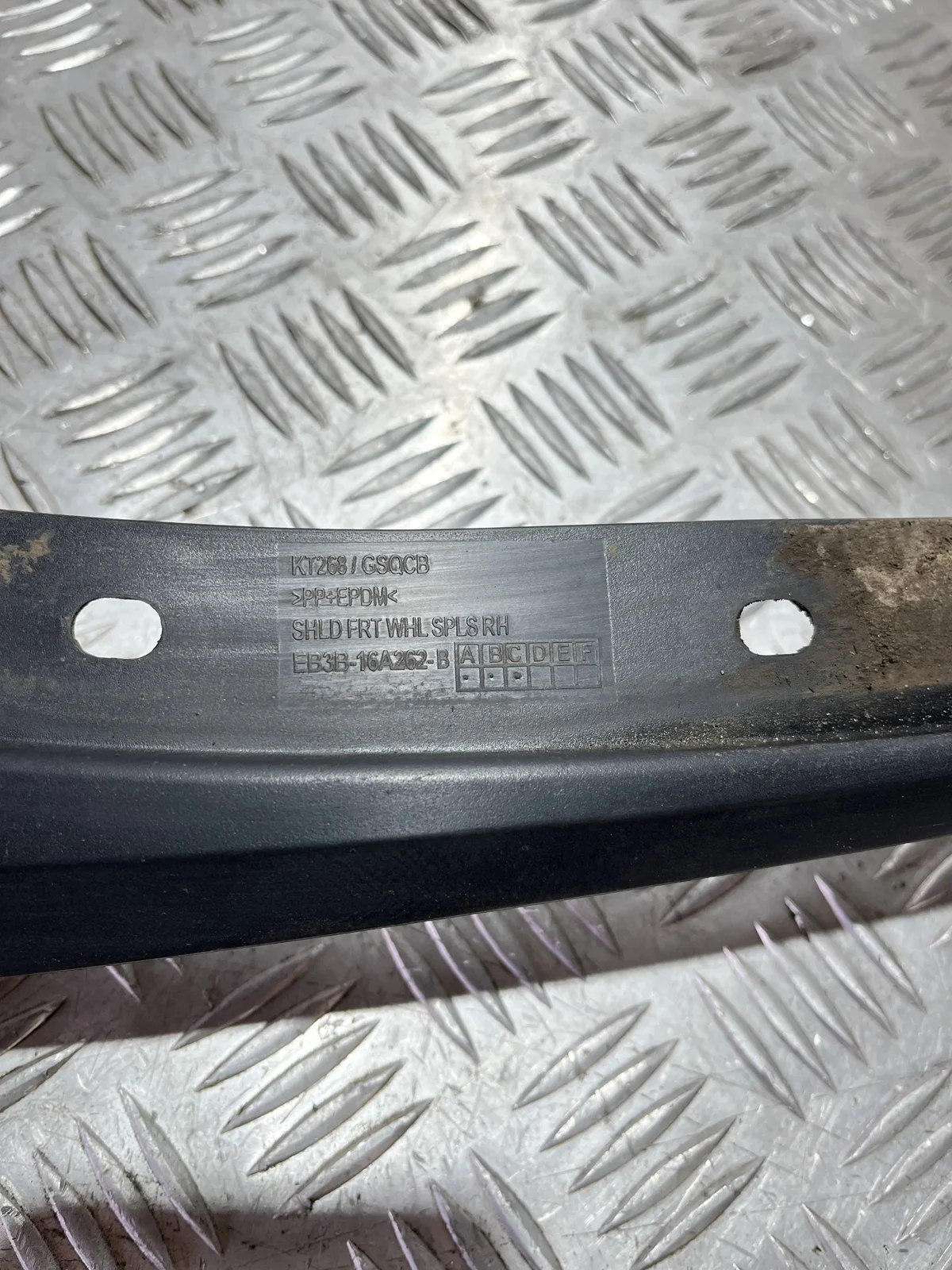 Parafango anteriore destro Ford Ranger 15-