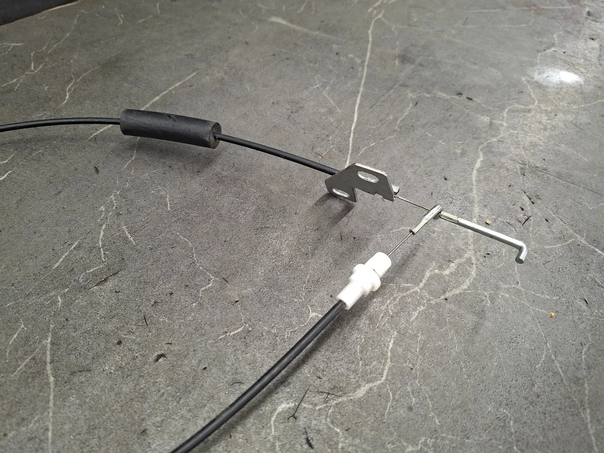 Cable Maletero Nissan Terrano II 2.4b 97r 3d image 5