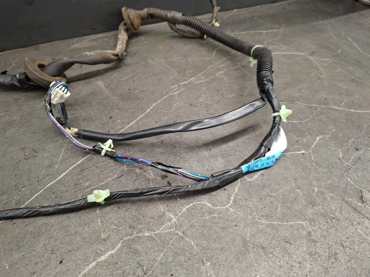 Nissan Terrano II 2.4b 97r 3d Cableado Puerta