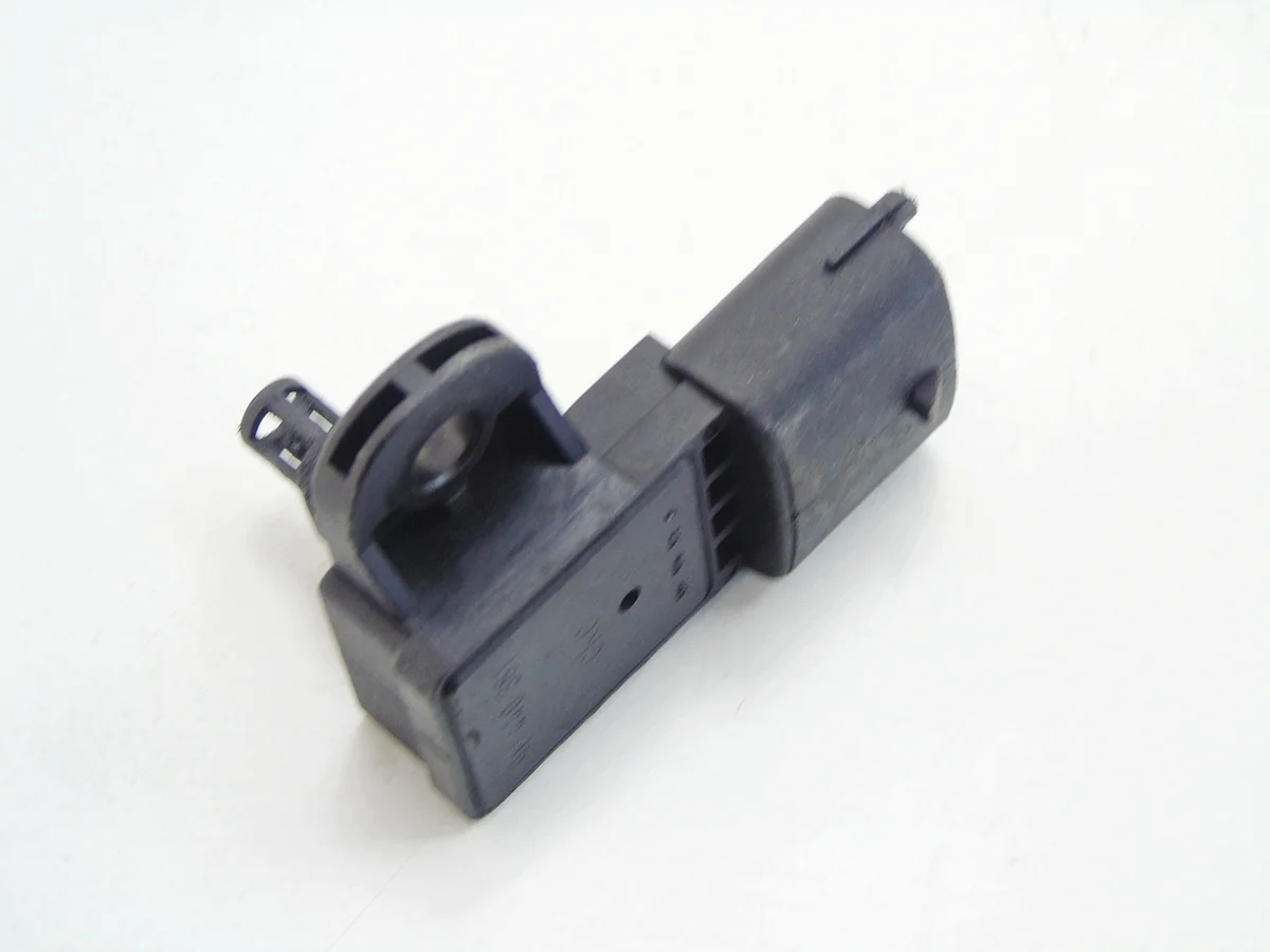 Used MAP Sensor for Opel 2.0 CDTI image 3