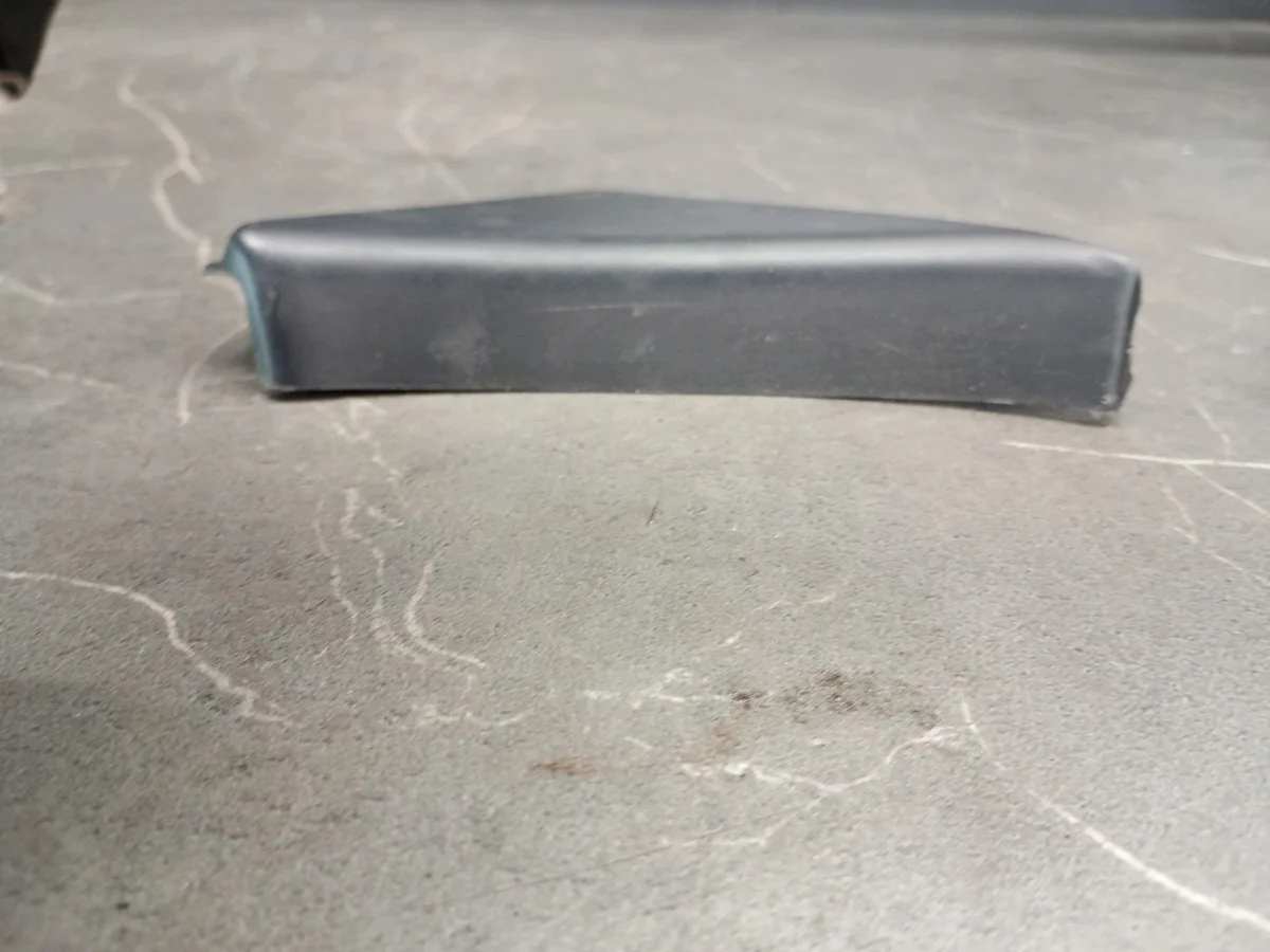 Tapa Puerta Trasera Derecha Opel Frontera B 897121333 image 3