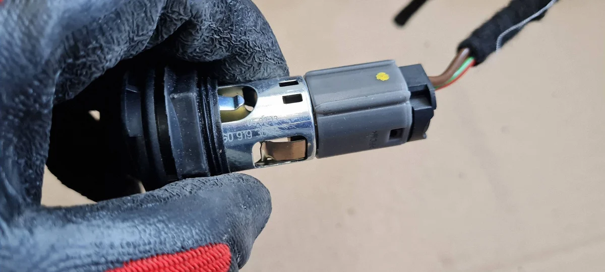 Audi A7 4G 12V Cigarette Lighter Socket image 6