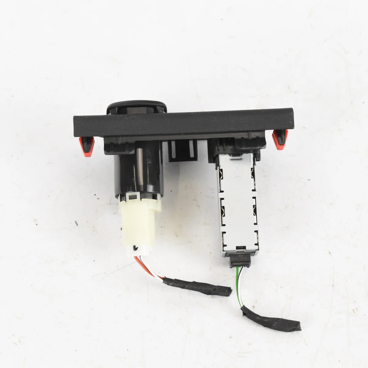 USB C -paneeli Toyota C-HR II (käytetty) image 3