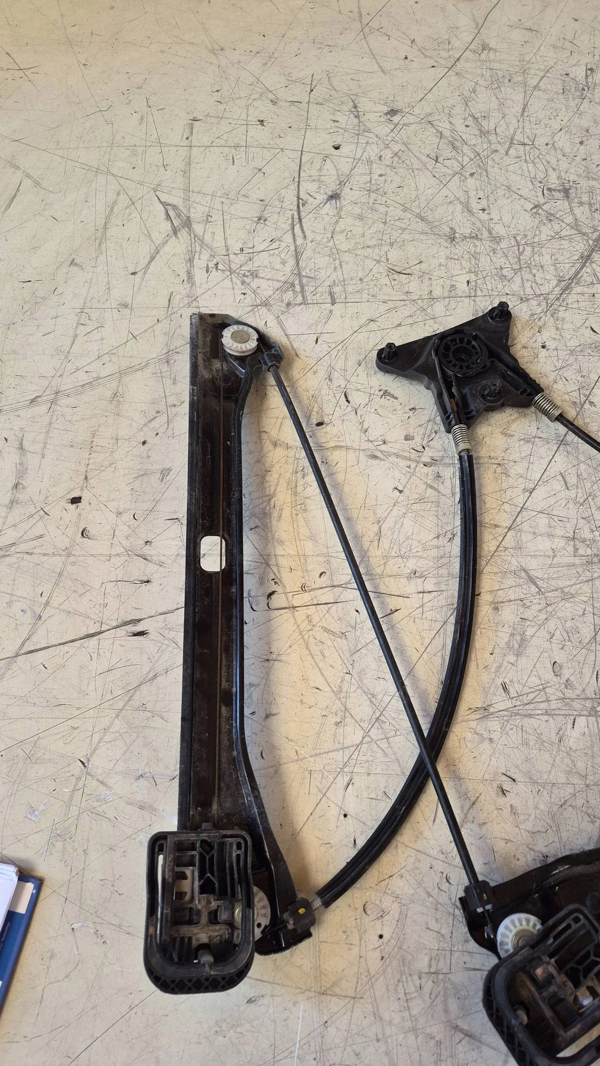 Lauta etuikkunan nostin Seat Toledo IV Skoda Rapid