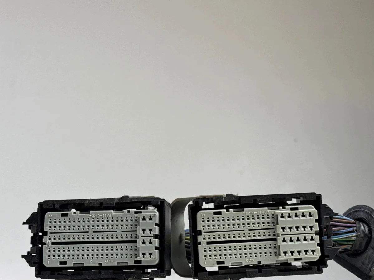 Conector ECU Ford Focus MK3 1.0 Ecoboost image 3