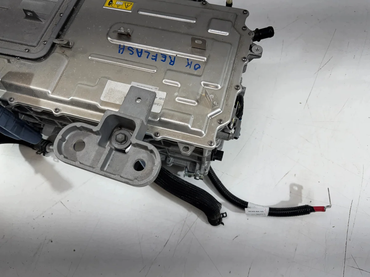 Konverter Batteri Renault Megane 5 V E-TECH image 6