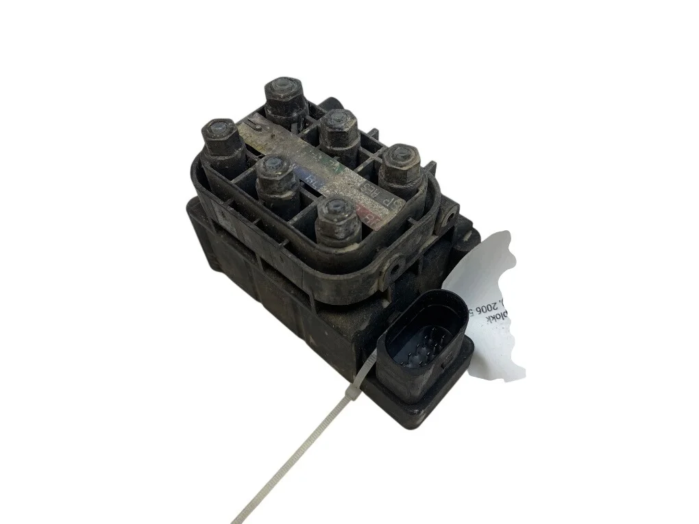 Bloc soupapes suspension pneumatique S-Class W221