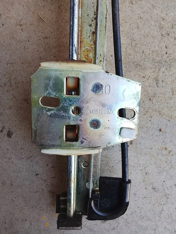 Fiat Seicento Front Left Window Regulator image 3
