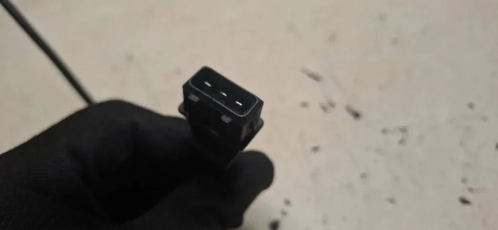 Used Crankshaft Position Sensor Audi A4 B7 image 3