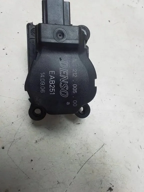 Stellmotor Heizung Citroen C4 Picasso EAB251 image 4