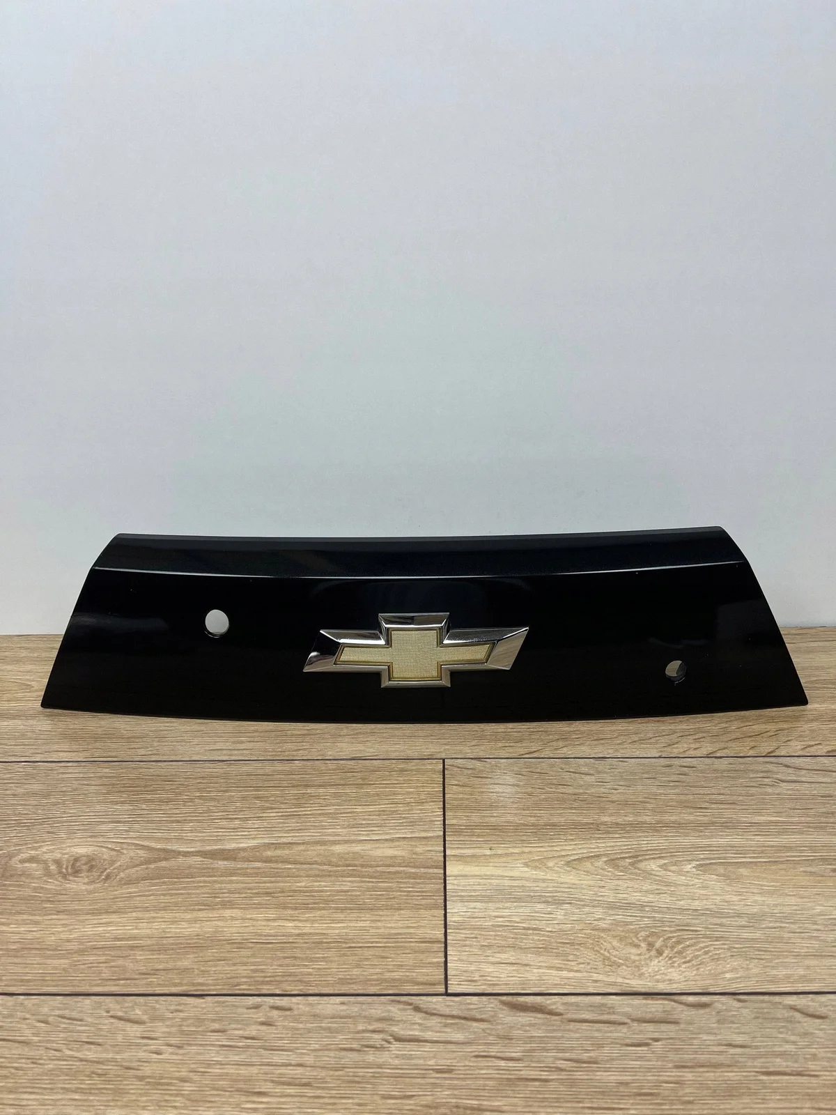 Bouton hayon Chevrolet Spark 95956287
