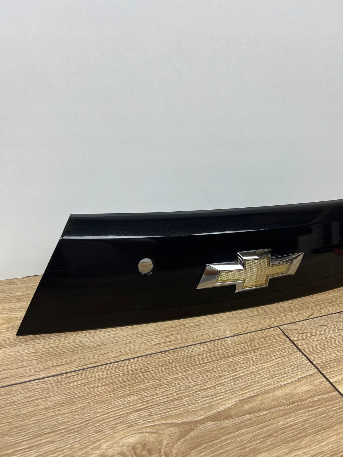 Takaluukun helma Chevrolet Spark 95956287