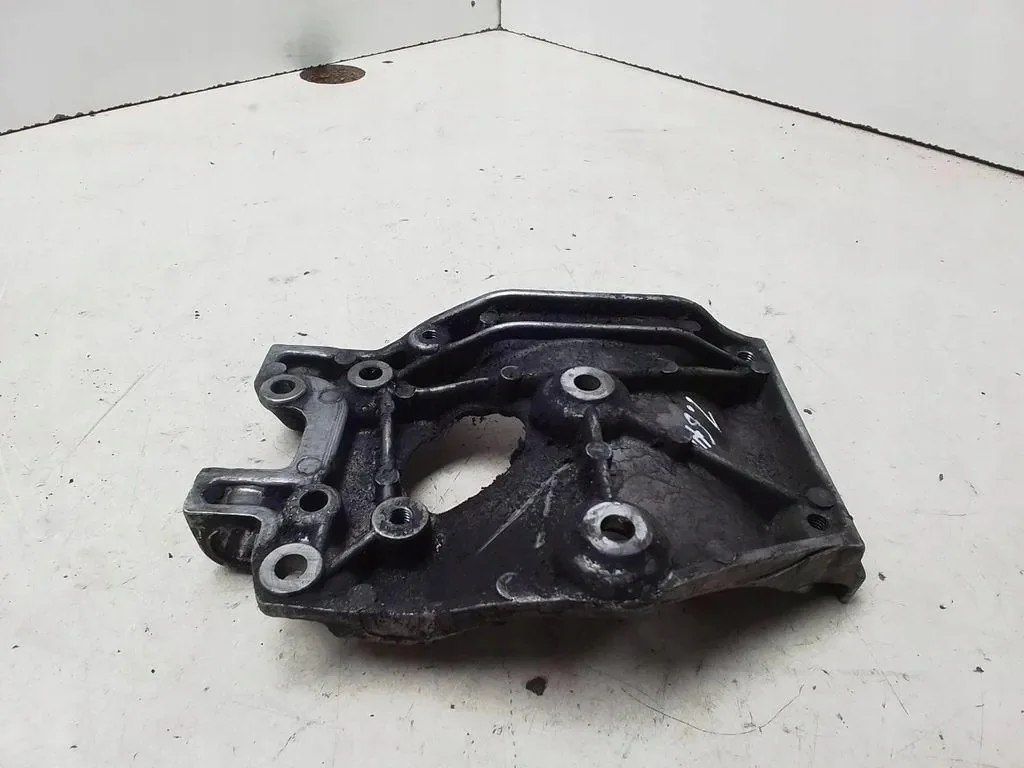 Support compresseur clim CITROËN BERLINGO 9646719580 image 3