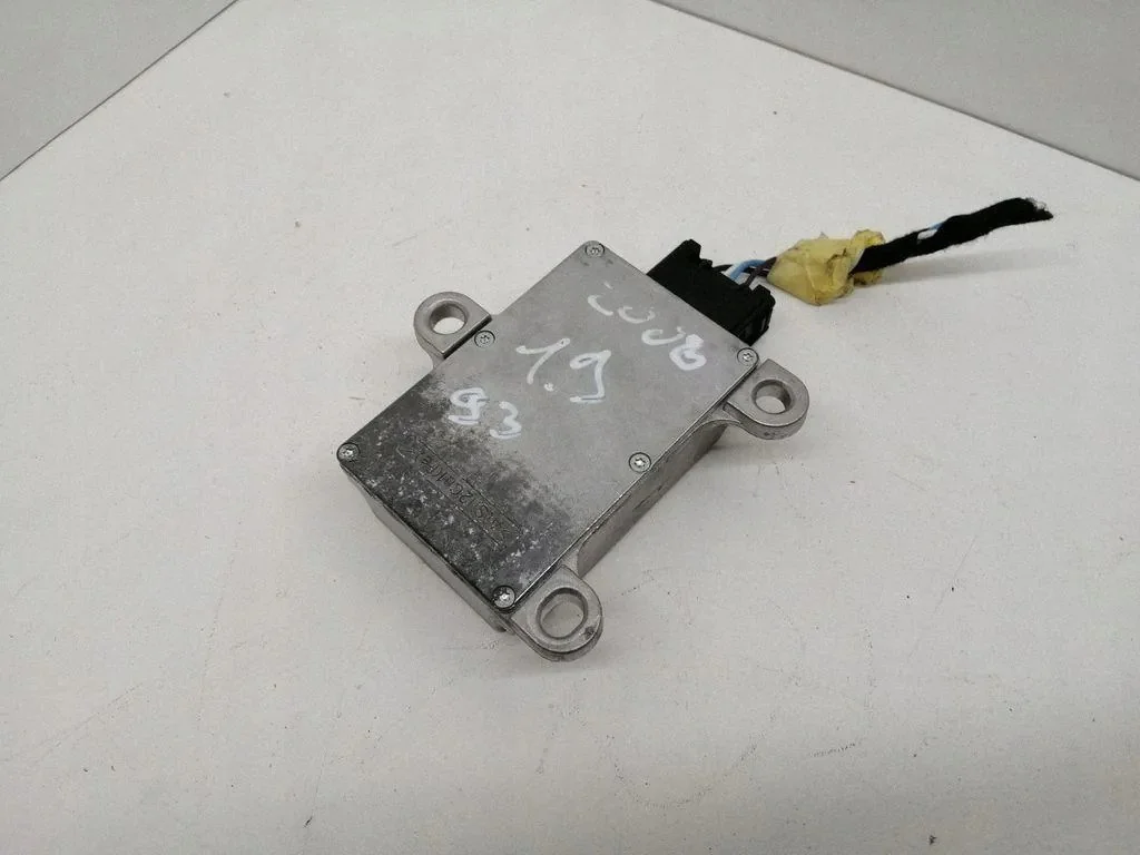 Saab ESP Control Module 13223930 Used image 5