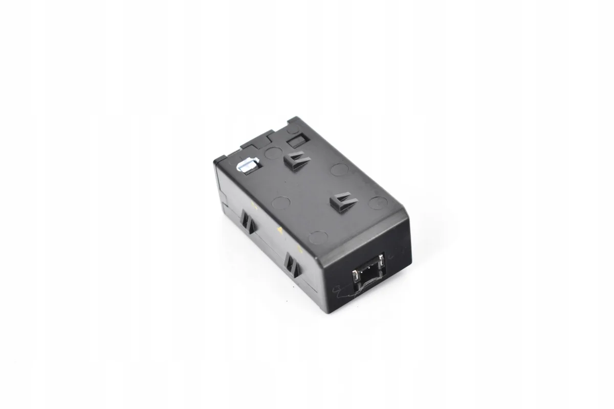 Port USB MG ZS LIFT occasion OEM 11060959