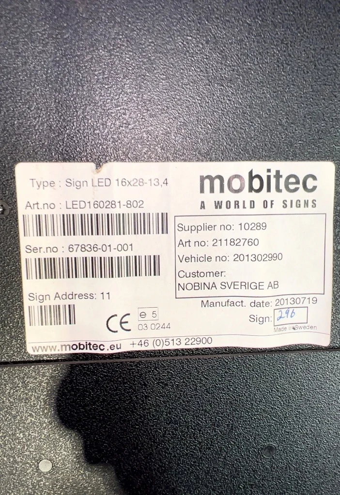 VOLVO 21182760 Panneau indicateur droit