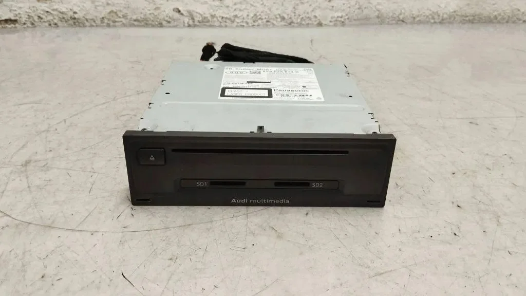 Lecteur multimédia Audi 8V0035874B occasion image 2