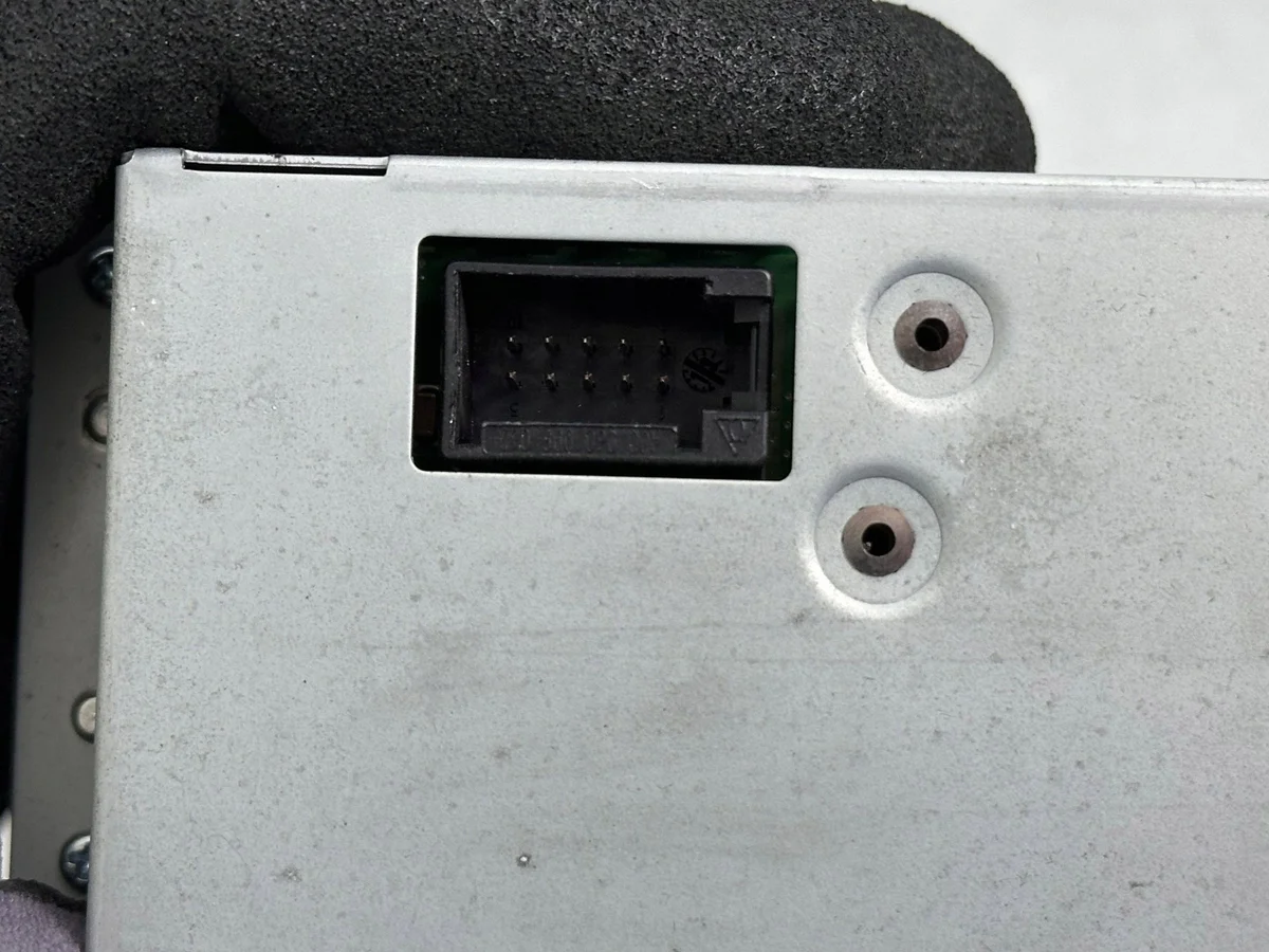 Audi DVD Changer 4M0035108 Used image 5