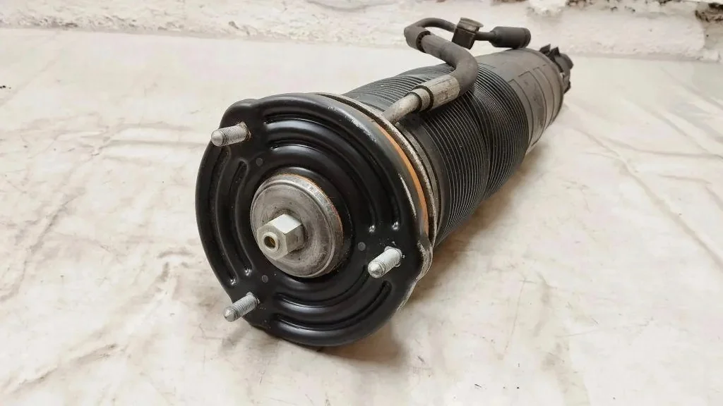 Luftfjädring fram Mercedes S C217 A2223205913 image 3
