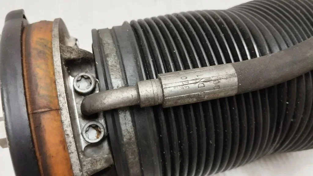 Luftfjädring fram Mercedes S C217 A2223205913 image 4