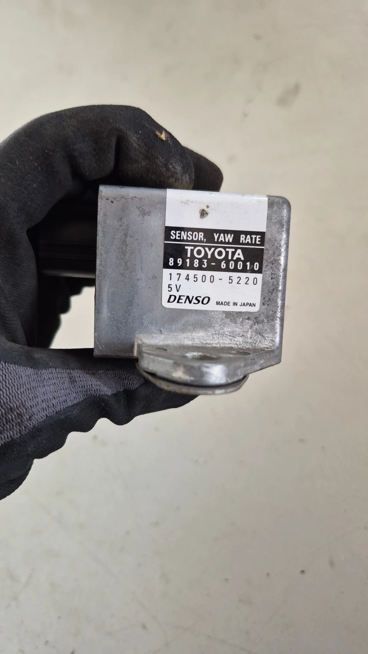 Hastighetssensor ESP Toyota Previa 174500-5220 image 3