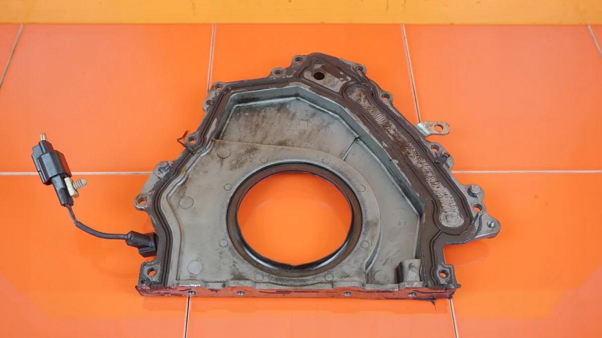 Dichtung Kurbelwelle Range Rover Vogue TDV8 image 3