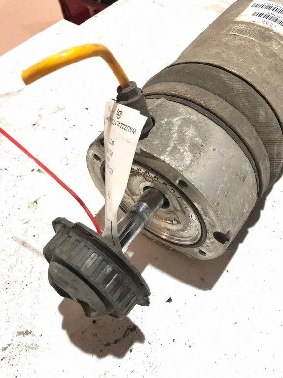 Audi Q7 VW Touareg Luftfeder Rechts Hinten