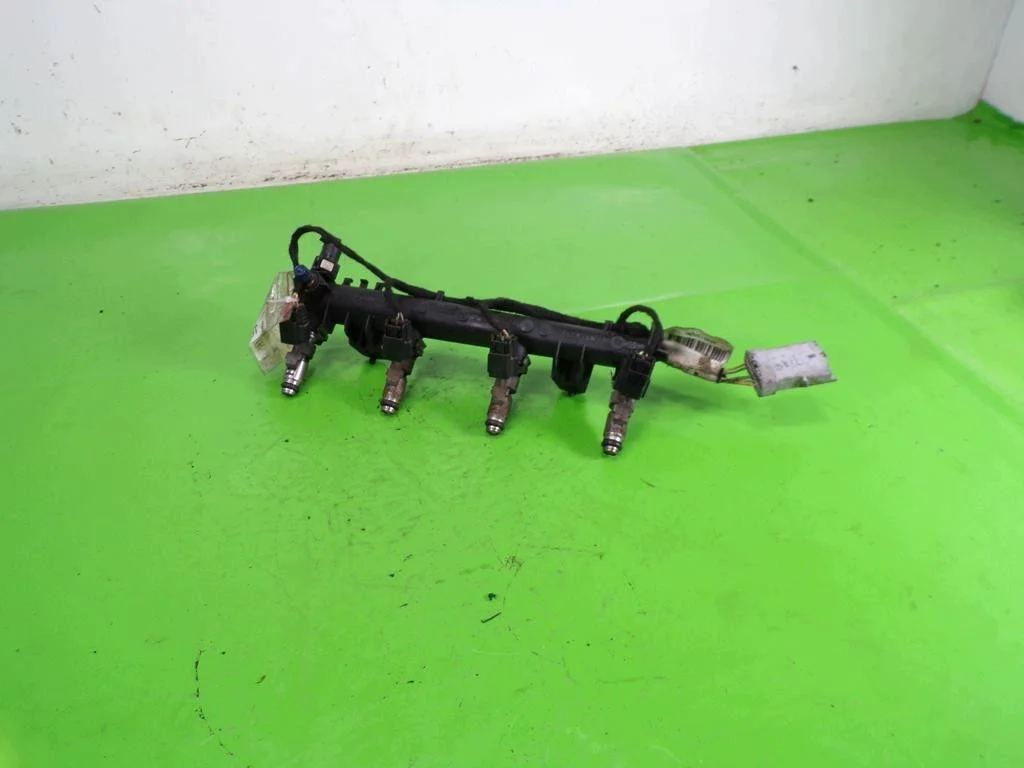 PEUGEOT 307 1.6 NFW Insprutningslist F-405089-