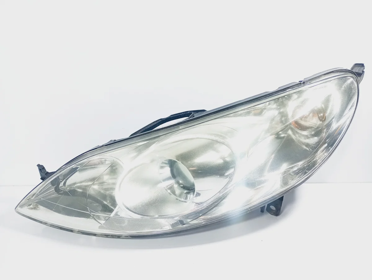 Farol Esquerdo Peugeot 407 2.0 HDI Usado
