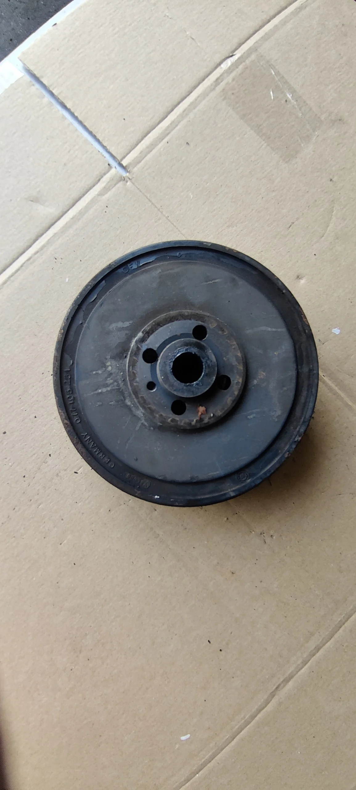 Puleggia Albero Motore Audi 077105251B Usata