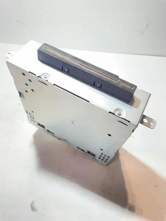 Carregador Volvo OE 31210422 Usado