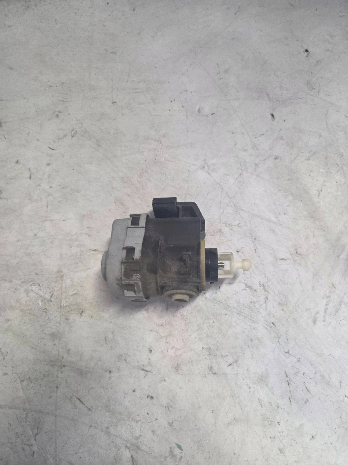 2012 Peugeot 508 Strålkastarjustering Motor 89077899