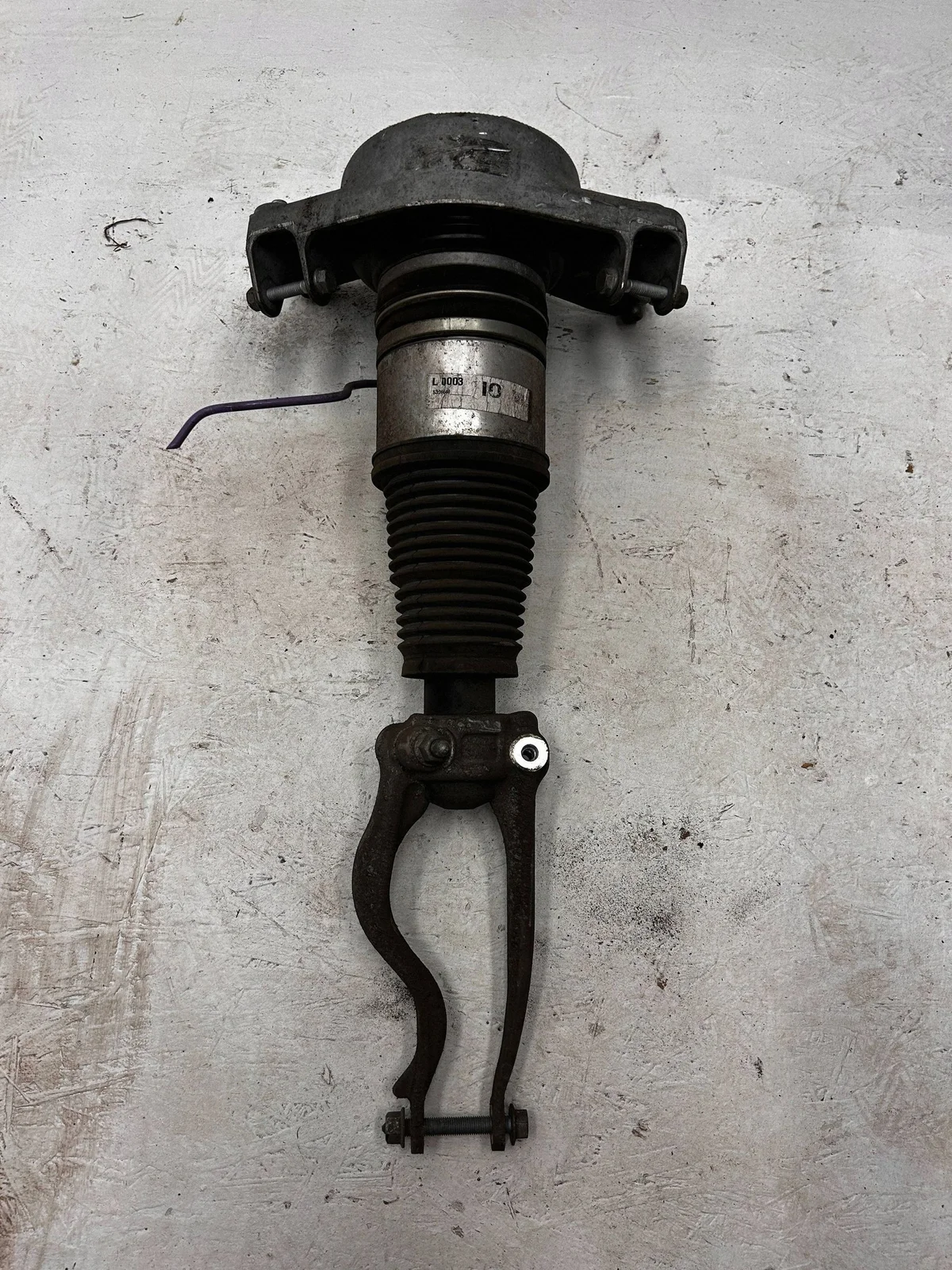 Amortecedor Porsche Macan 95B616039R Usado image 3