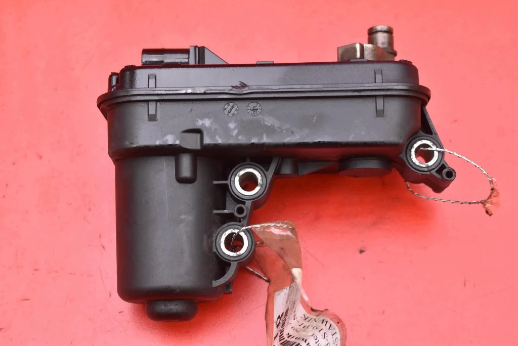 Ställmotor Turbin 6NW011132-90 Dacia Duster