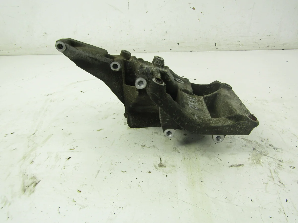 Support compresseur Mercedes E W210 A1112301242 image 5