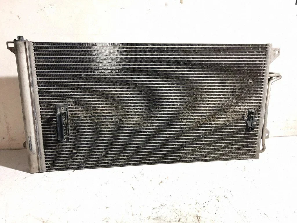Condenseur clim VW 7L0820411G occasion