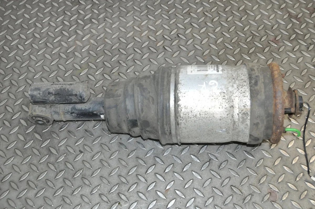 Vänster bakre luftfjädring Land Rover Range Rover Sport L320