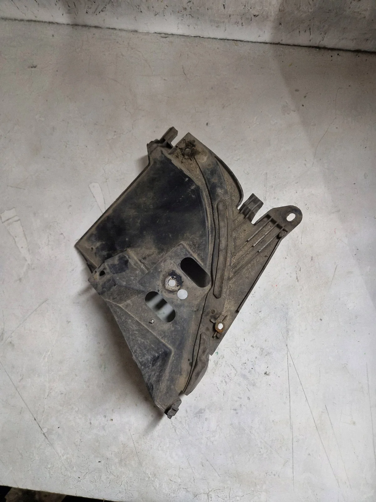 2008 Citroen C6 Front Bumper Cover Used