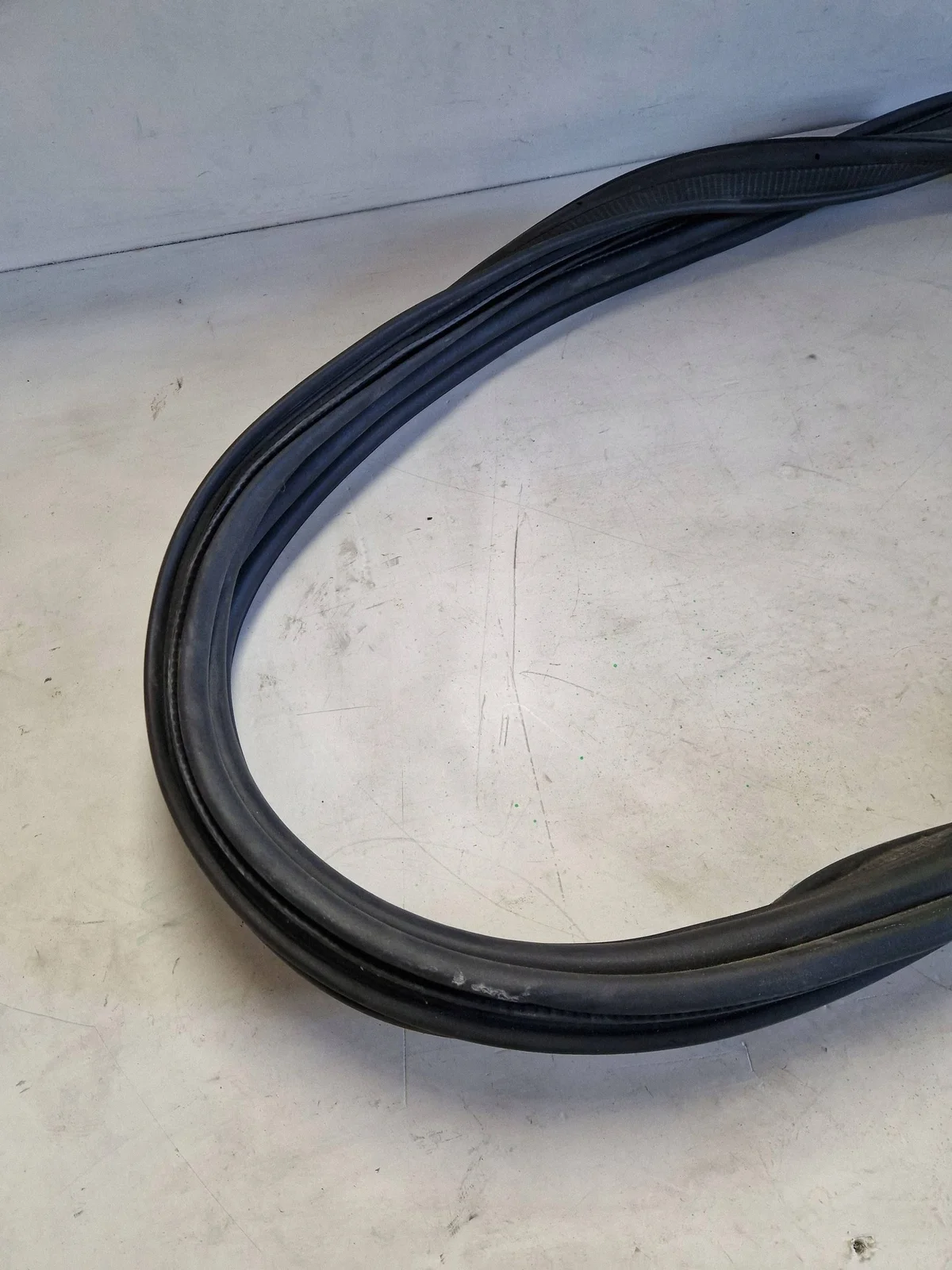 Citroen C4 III e-C4 Guarnizione Bagagliaio URK17563