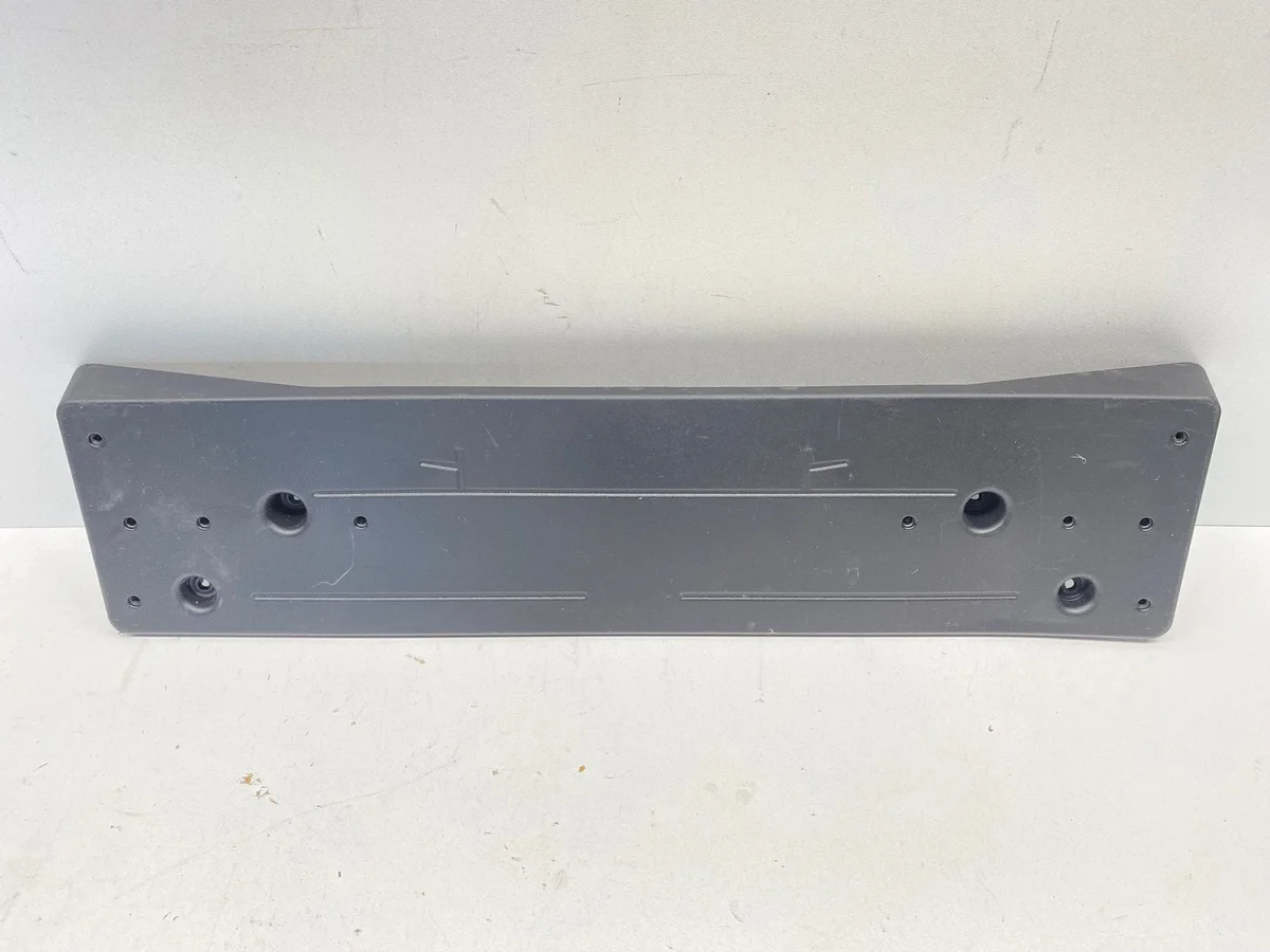 Marco matrícula BMW X1 U11 usado OEM