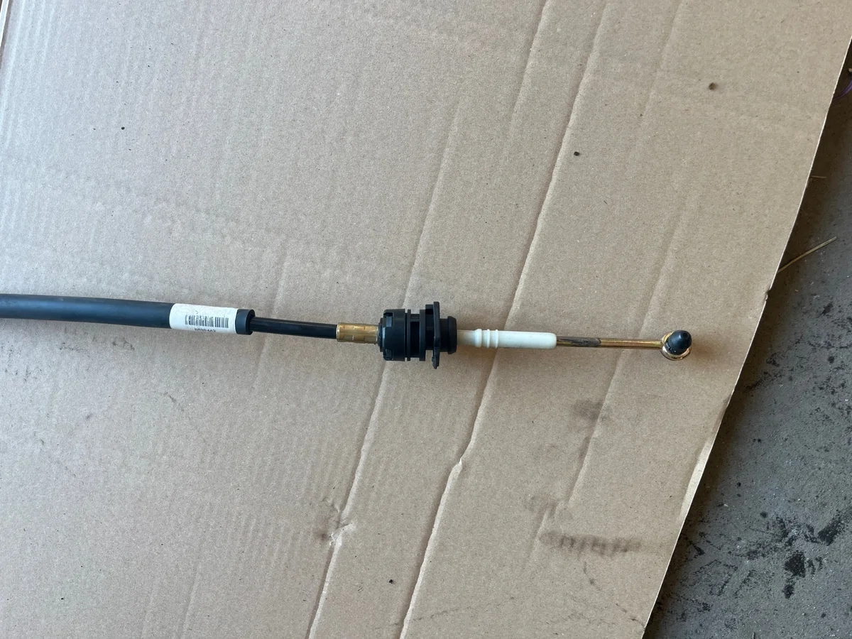 Volvo S60 Gear Shift Cables 2.4 Auto image 3