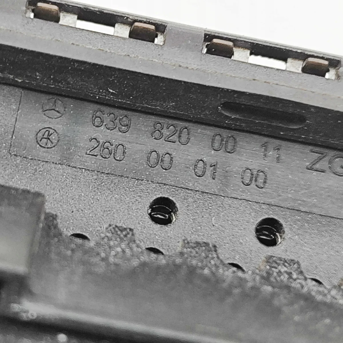 Sensor Cierre Puerta Mercedes-Benz Vito W447 A6398200654 image 7