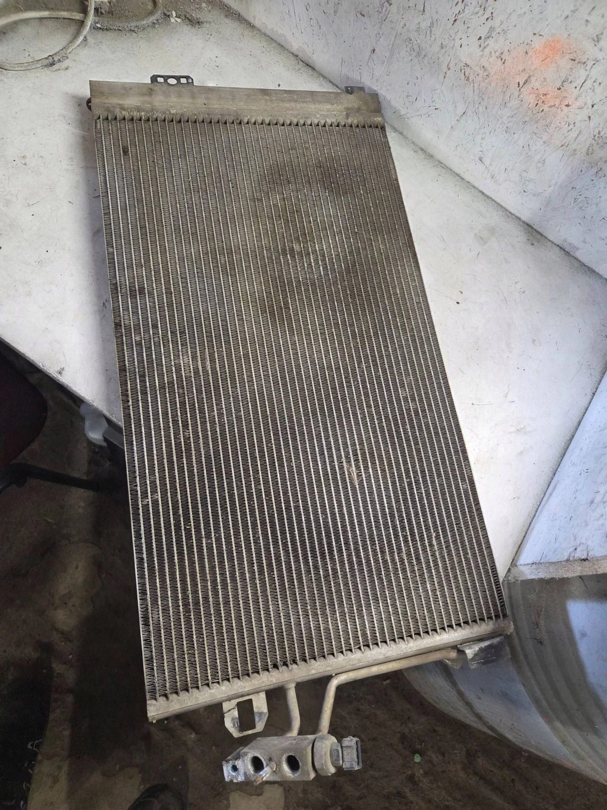 Condenseur de climatisation Mercedes Vito W639 image 3
