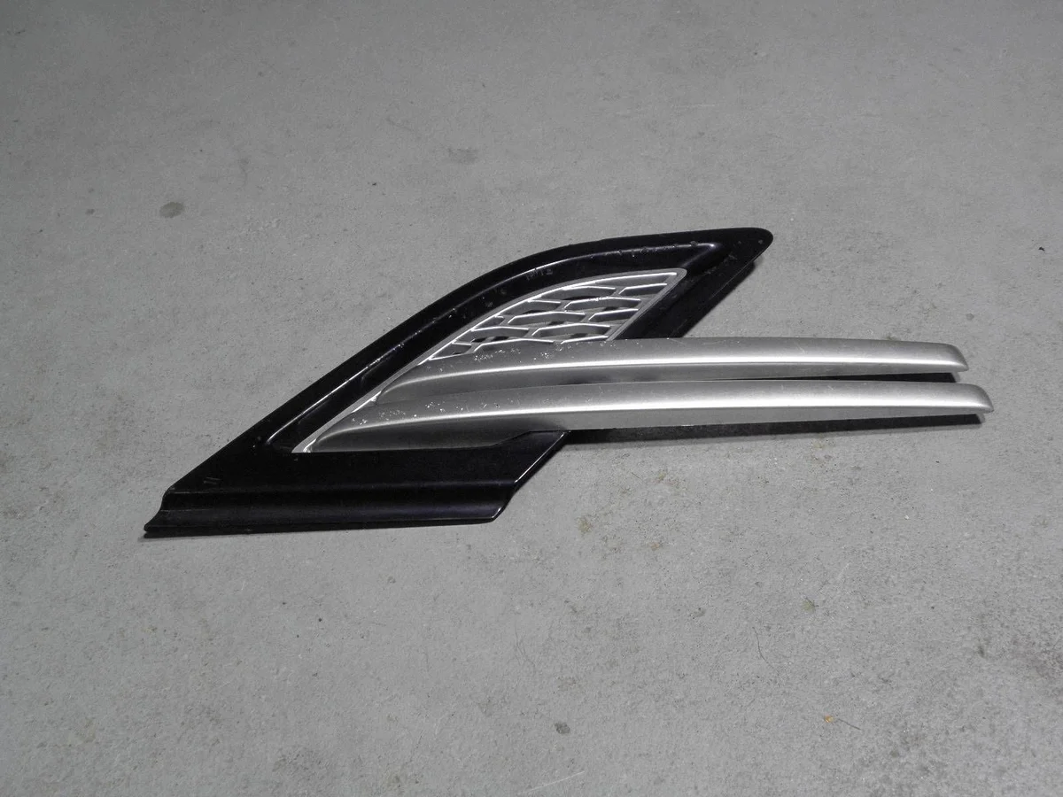 RANGE ROVER SPORT L494 Grille aile droite image 3
